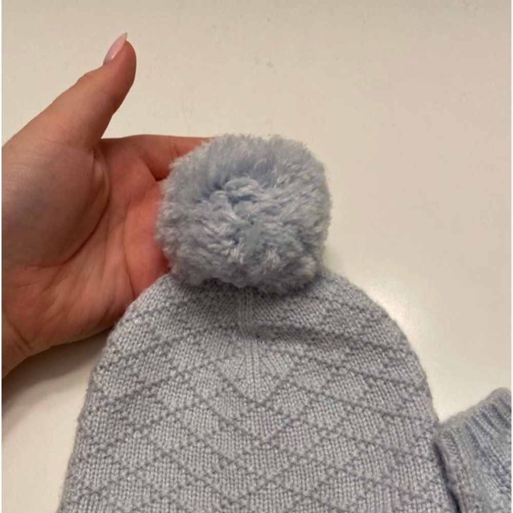 Pottery barn kids/infant boys knitted hat and socks set. 3-6 months